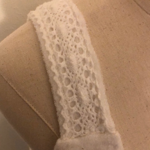 Terry cloth crochet detail dress - Picture 3 of 6